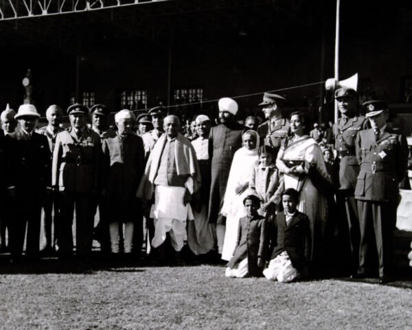 122 pm,hm,dm and military officers in police function